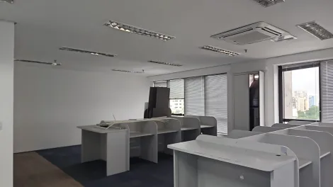 imagem 3 - Sala comercial para locação com 03 banheiros e 193 m²- Zona Central imagem 3 - Sala comercial para locação com 03 banheiros e 193 m²- Zona Central