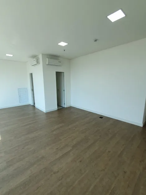 imagem 5 - Sala comercial à venda com 41 m² e 02 banheiros- No bairro Jardim das Colinas imagem 5 - Sala comercial à venda com 41 m² e 02 banheiros- No bairro Jardim das Colinas