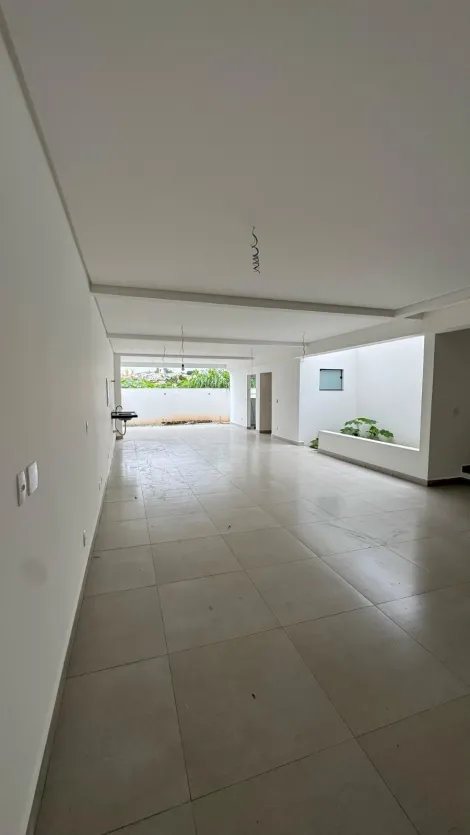 imagem 3 - Sobrado para venda com 3 quartos sendo 1 suíte - 196m² no bairro Jardim Santa Julia imagem 3 - Sobrado para venda com 3 quartos sendo 1 suíte - 196m² no bairro Jardim Santa Julia