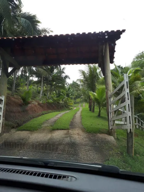 imagem 1 - Chácara à venda em condomínio fechado com 2 quartos sendo 1 suíte- 6.600m²- Bairro Bom Sucesso imagem 1 - Chácara à venda em condomínio fechado com 2 quartos sendo 1 suíte- 6.600m²- Bairro Bom Sucesso